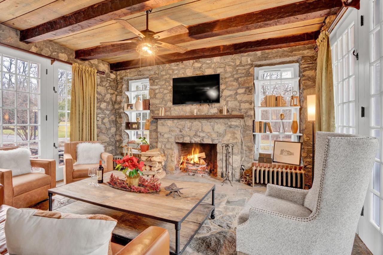 Chimney Hill Estate Inn Ламбертвілл Екстер'єр фото