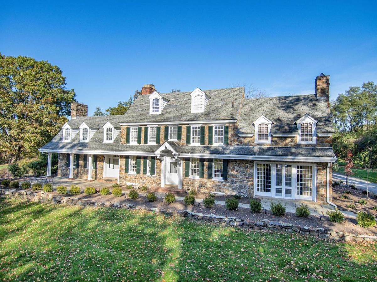 Chimney Hill Estate Inn Ламбертвілл Екстер'єр фото